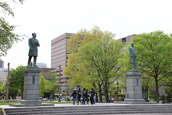 大通公園から徒歩２分